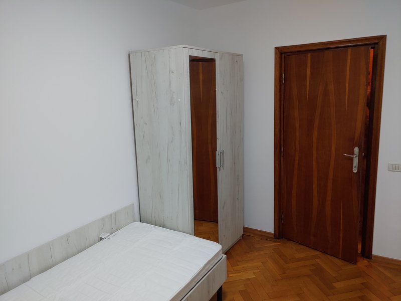 Piata Domenii- Spitalul Elias