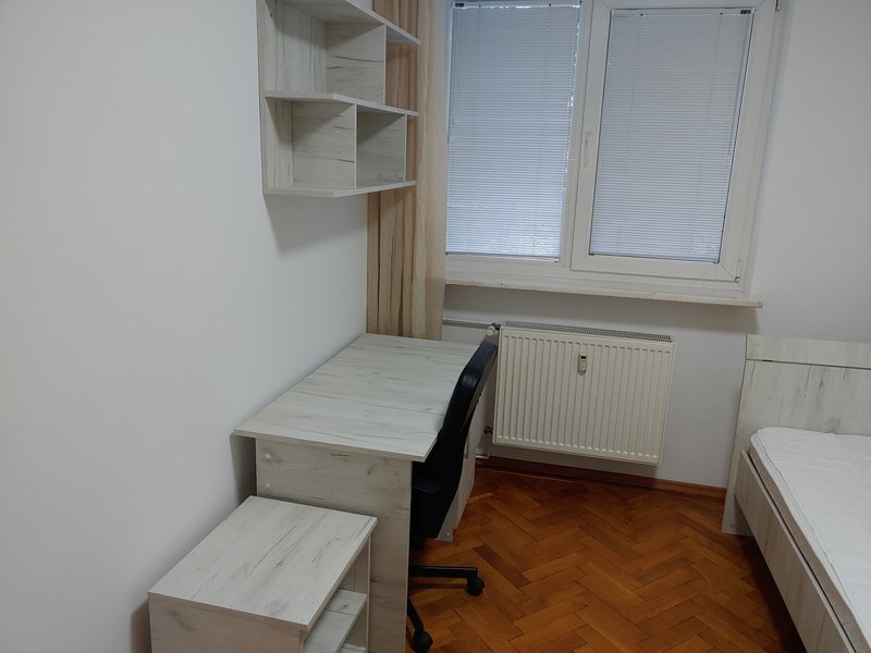 Piata Domenii- Spitalul Elias